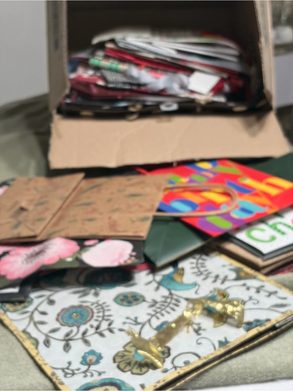 60 Assorted Gift Bags ! (MostlyHoliday)